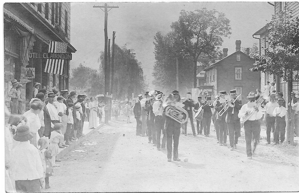 memorial day band on main street 1.jpg